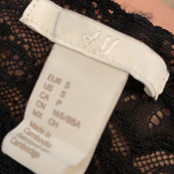 Black lace shirt - Picture 4 of 4